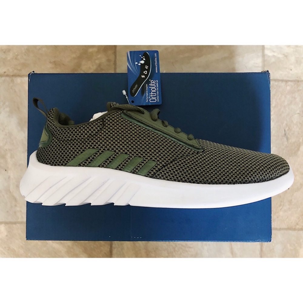 Men’s/ Women’s K Swiss Sneakers